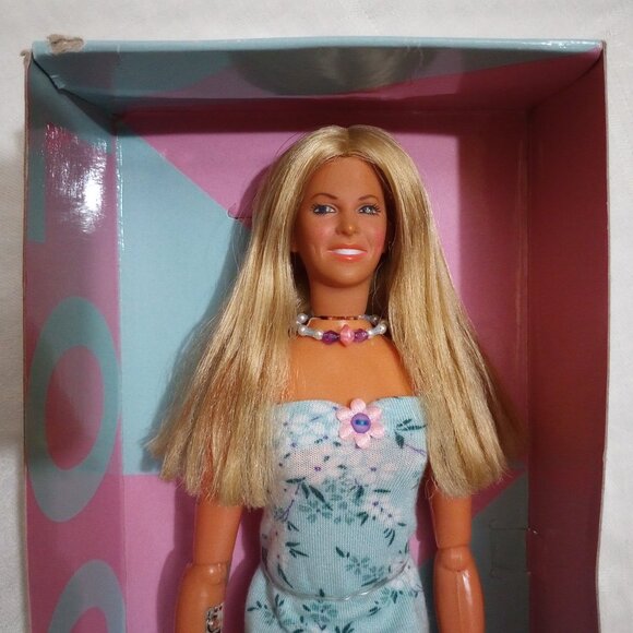 Vintage 1976 Kenner Jamie Sommers The Bionic Woman  Doll, Restored & Reboxed - Picture 6 of 16